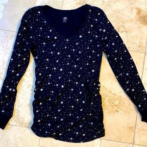 Old Navy maternity shirt